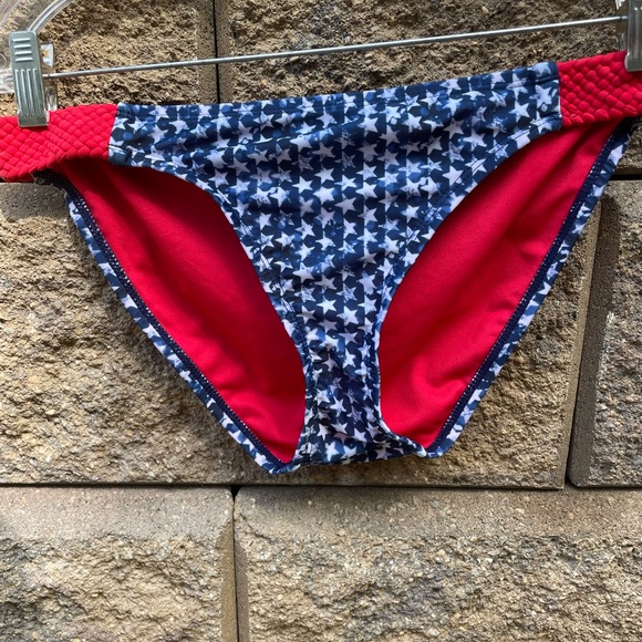 MOSSIMO TWO PIECE - Picture 3 of 8